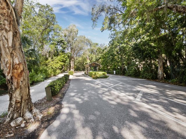 1511 PELICAN POINT DRIVE 280, Sarasota, FL 34231