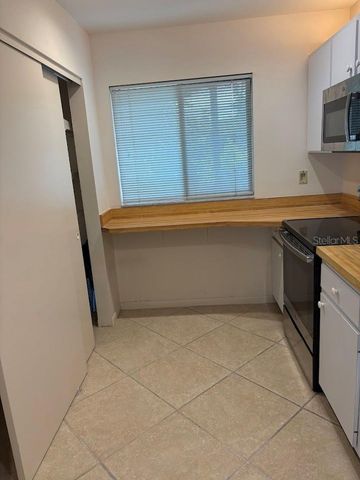 1511 PELICAN POINT DRIVE 280, Sarasota, FL 34231