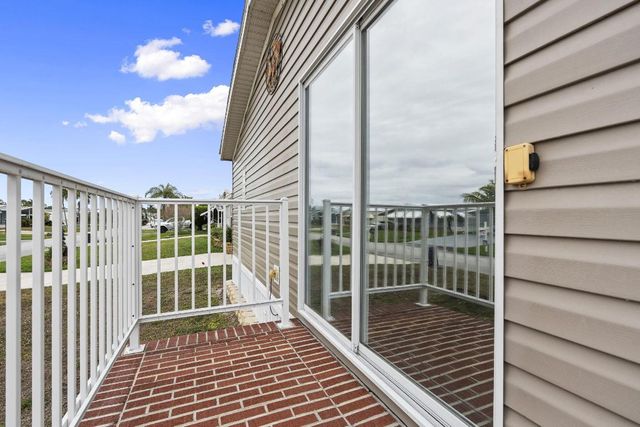 6910 SE Congress Street, Hobe Sound, FL 33455