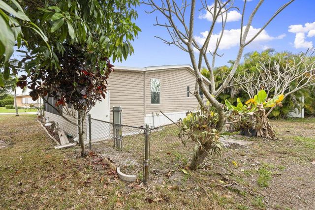 6910 SE Congress Street, Hobe Sound, FL 33455
