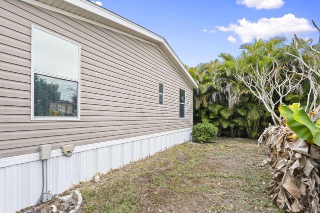 6910 SE Congress Street, Hobe Sound, FL 33455