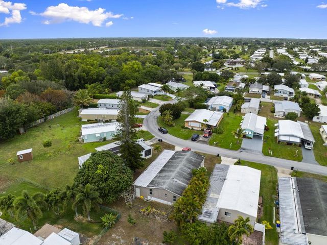 6910 SE Congress Street, Hobe Sound, FL 33455