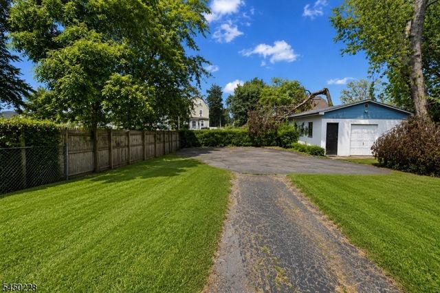 27 Cummings St, Irvington Twp., NJ 07111