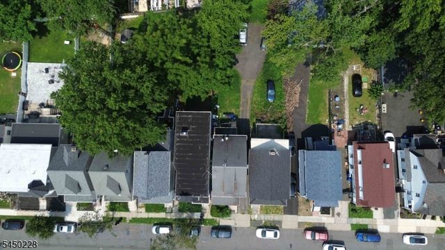 27 Cummings St, Irvington Twp., NJ 07111
