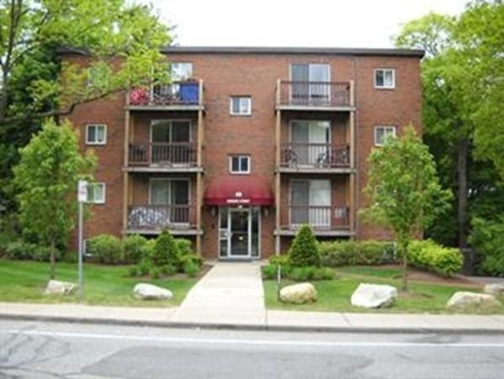 49 Sumner Street 4, Stoughton, MA 02072