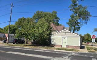 349 DERBY Street, Pekin, IL 61554