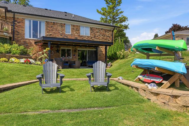 5726 Woodmire Drive, Shelby Twp, MI 48316