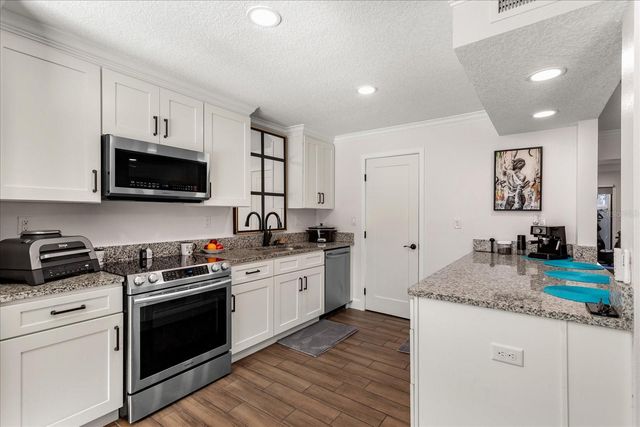 108 CROWN OAKS WAY, Longwood, FL 32779