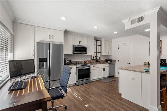 108 CROWN OAKS WAY, Longwood, FL 32779