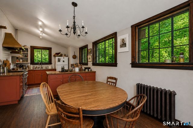 11 Hitchcock Road, Westport, CT 06880
