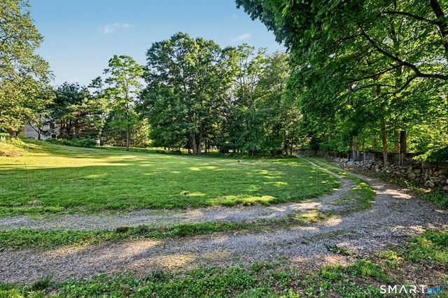 11 Hitchcock Road, Westport, CT 06880