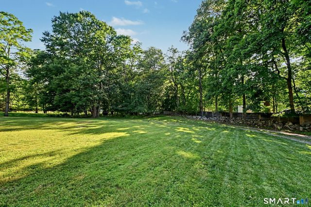 11 Hitchcock Road, Westport, CT 06880