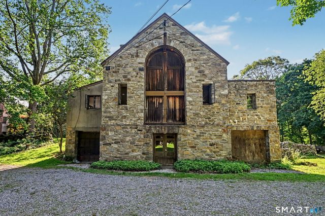 11 Hitchcock Road, Westport, CT 06880