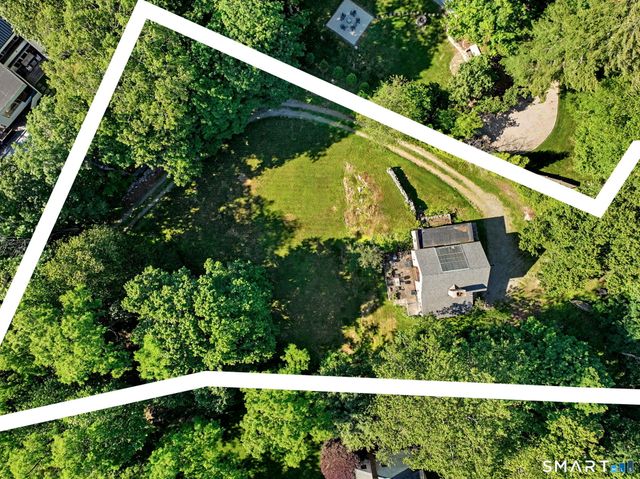 11 Hitchcock Road, Westport, CT 06880