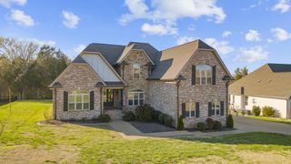 412 Huntington Dr, Lebanon, TN 37087