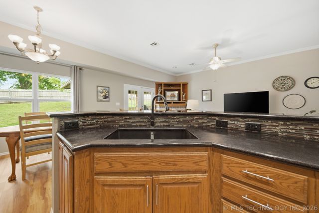 8012 Cottonwood Avenue, Claremore, OK 74019