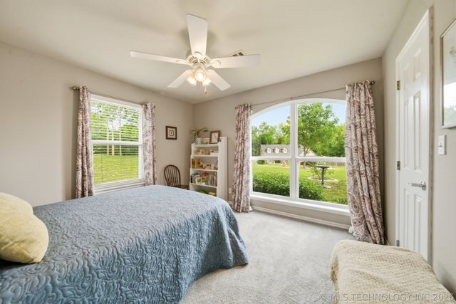 8012 Cottonwood Avenue, Claremore, OK 74019