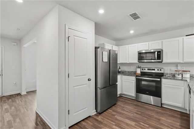 502 Pemberton Street, Kingston, GA 30145