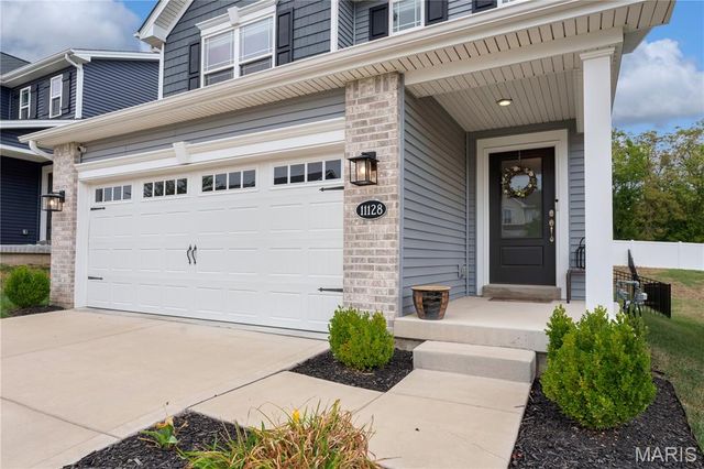 11128 Fort Samuel Drive, Bridgeton, MO 63044