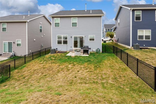 11128 Fort Samuel Drive, Bridgeton, MO 63044