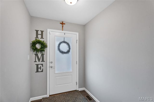 11128 Fort Samuel Drive, Bridgeton, MO 63044