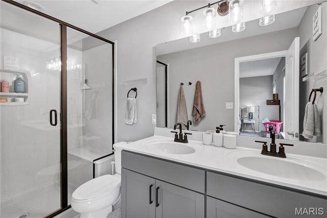 11128 Fort Samuel Drive, Bridgeton, MO 63044