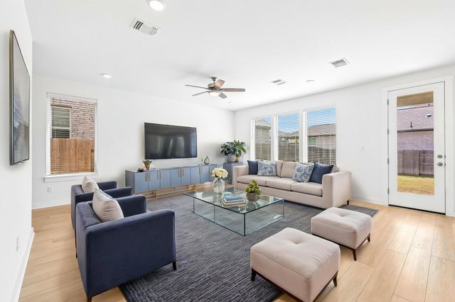 131 Table Top Bend, Liberty Hill, TX 78642