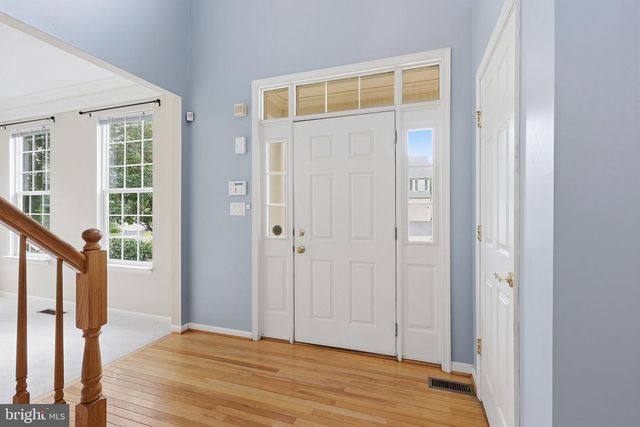 10873 PEACHWOOD DR, Manassas, VA 20110