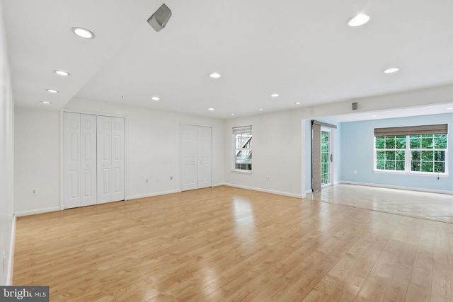 10873 PEACHWOOD DR, Manassas, VA 20110