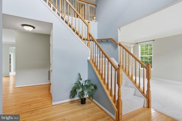10873 PEACHWOOD DR, Manassas, VA 20110