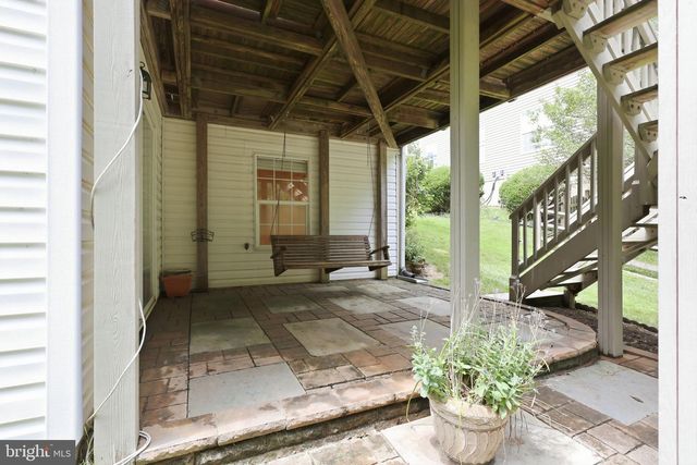 10873 PEACHWOOD DR, Manassas, VA 20110