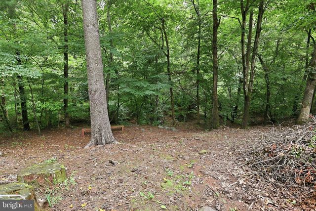 10873 PEACHWOOD DR, Manassas, VA 20110