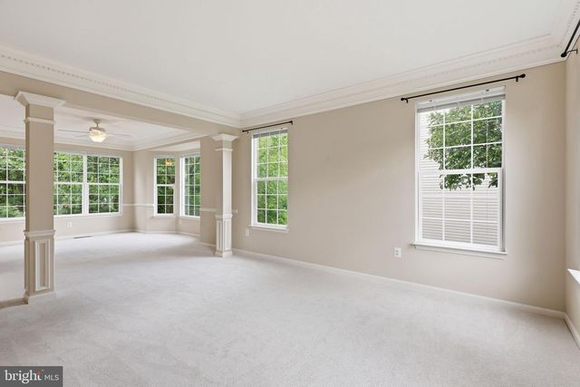 10873 PEACHWOOD DR, Manassas, VA 20110
