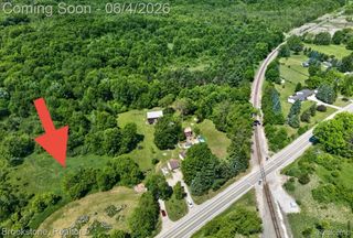 9449 & 9437 Andersonville Road, Springfield Charter Township, MI 48346