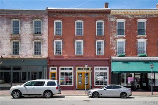 22 N Sycamore St, Petersburg, VA 23803