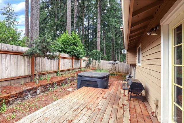 3546 Longhorn Drive NW, Bremerton, WA 98312
