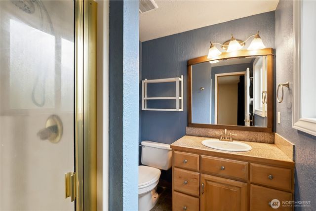 3546 Longhorn Drive NW, Bremerton, WA 98312