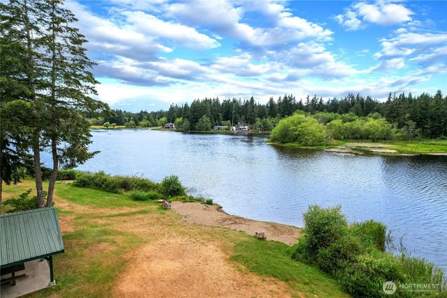 3546 Longhorn Drive NW, Bremerton, WA 98312