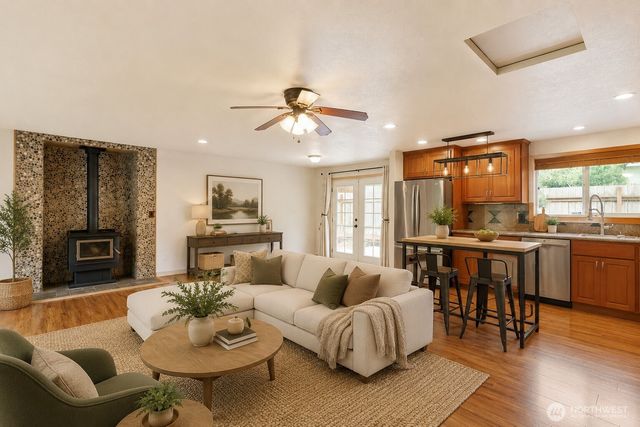 3546 Longhorn Drive NW, Bremerton, WA 98312