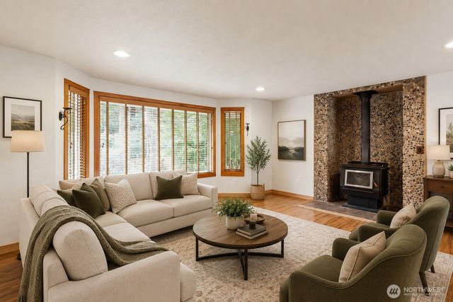 3546 Longhorn Drive NW, Bremerton, WA 98312