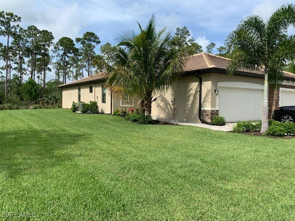 9236 Glenforest DR, Naples, FL 34120