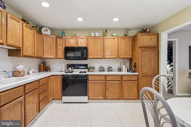 304 WAXWING DR, Monroe Township, NJ 08831