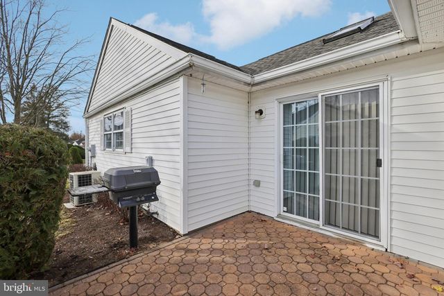 304 WAXWING DR, Monroe Township, NJ 08831