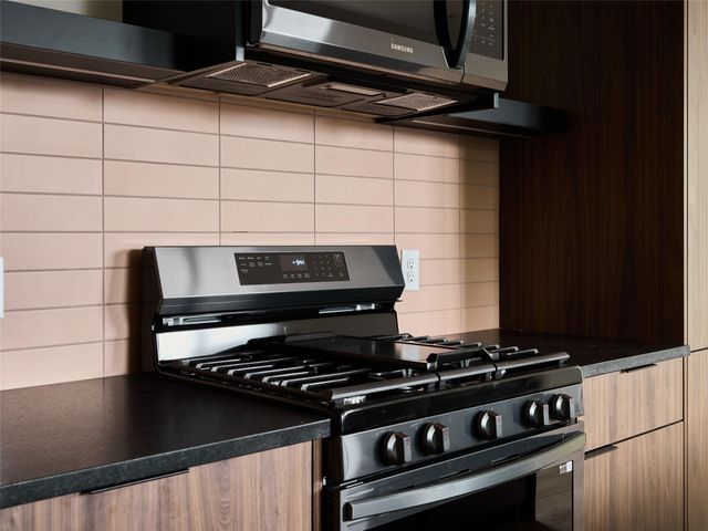 412 Hackberry LN 2, Austin, TX 78753