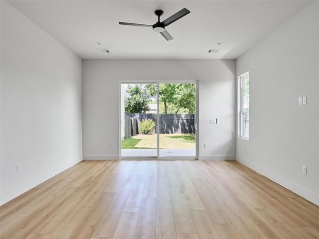 412 Hackberry LN 2, Austin, TX 78753