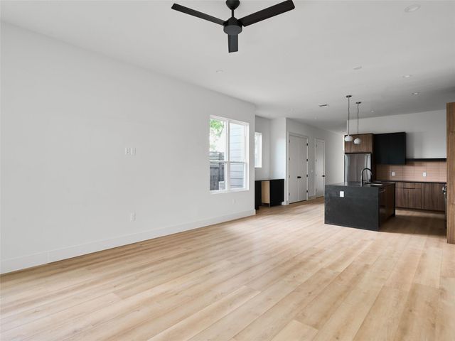 412 Hackberry LN 2, Austin, TX 78753