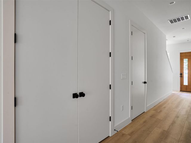 412 Hackberry LN 2, Austin, TX 78753