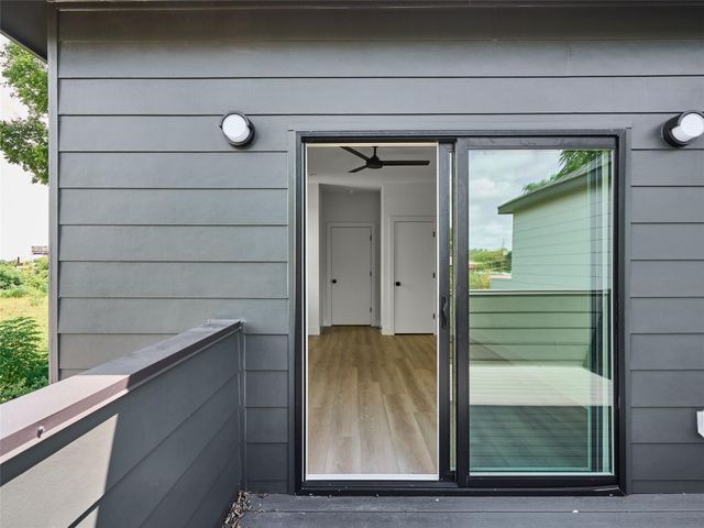 412 Hackberry LN 2, Austin, TX 78753