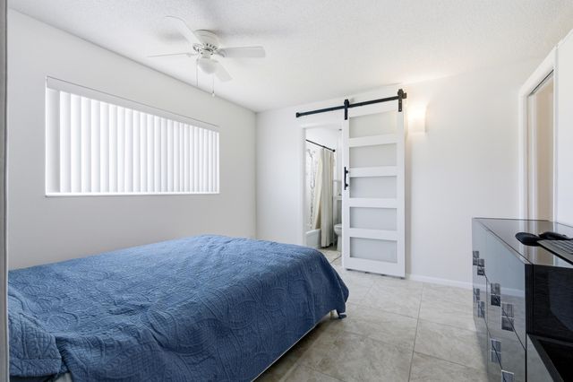 70 Bedford C, West Palm Beach, FL 33417