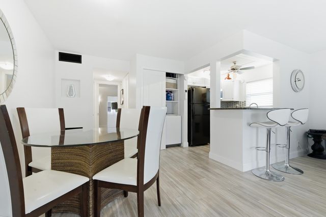70 Bedford C, West Palm Beach, FL 33417